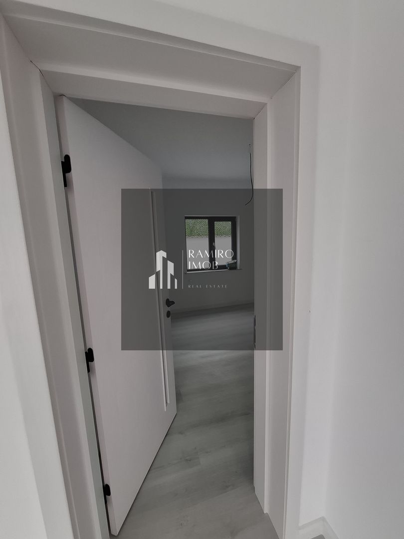 DUPLEX 3 Camere , TERASA SI CURTE. - Poză 11