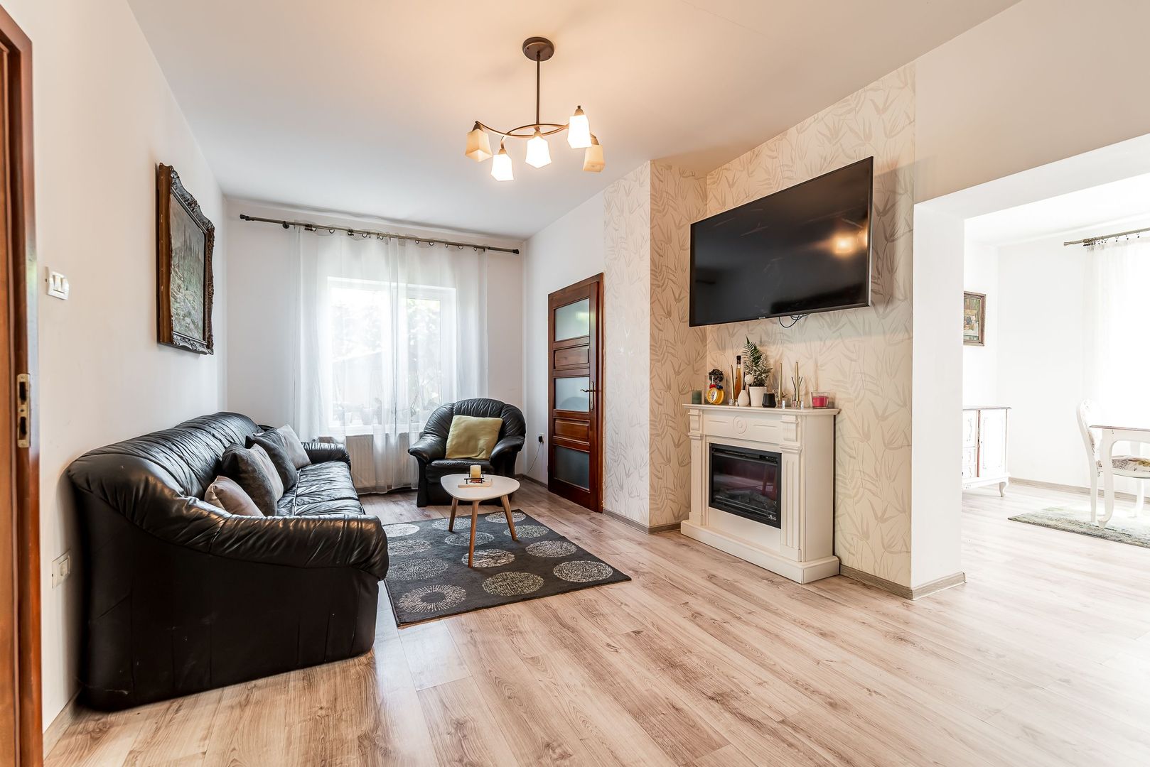 Casă în Vlaicu cu garaj și teren de 376 mp, Arad - Poză 4