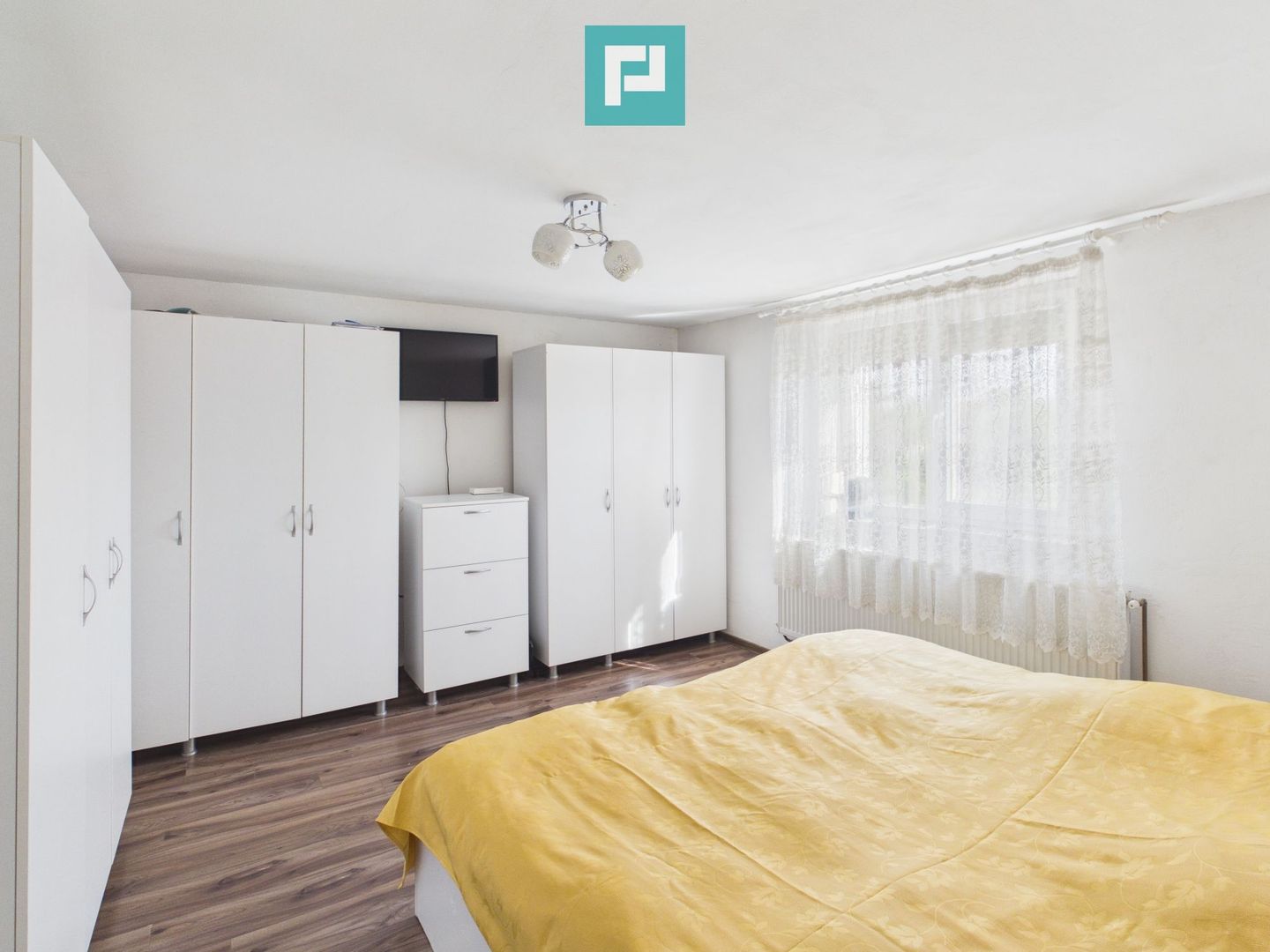 Casă retrasă Pișchia – 4 camere, teren 920 mp - Poză 41