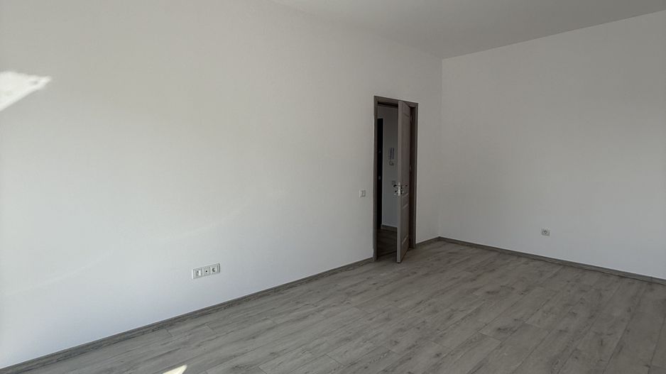 3 CAM. DECOMANDAT_BLOC P+4_SCOALA BRAUNER_METROU N. TECLU! - Poză 5