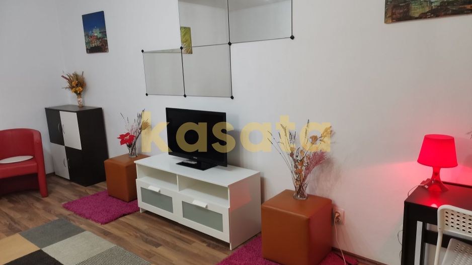 2 camere modern mobilat – aproape de Piața Romană - Poză 3