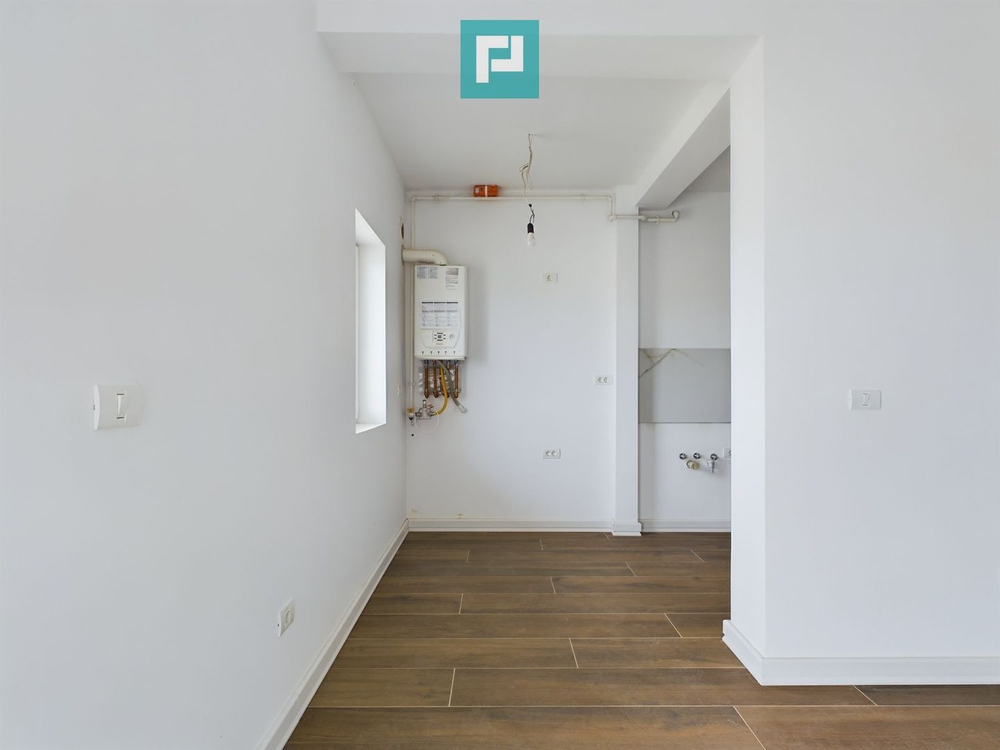 Apartament 1 cameră și dormitor separat, Torontal - Poză 7