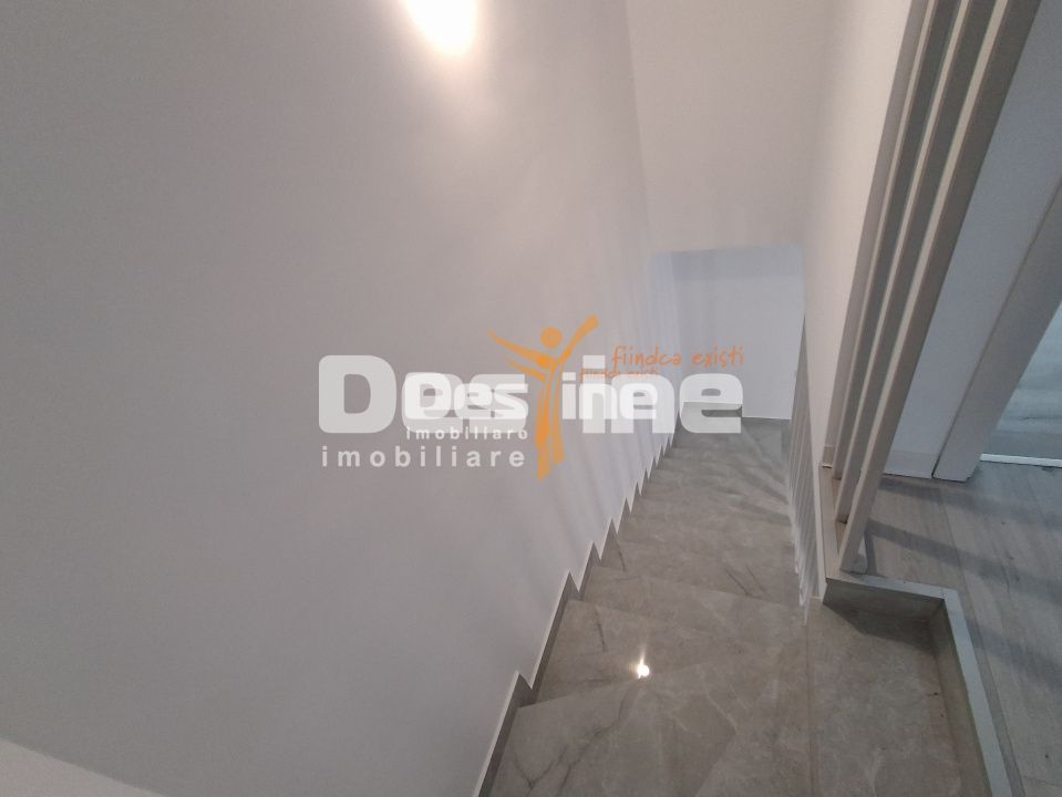 CASĂ tip duplex, situata in Valea Adanca - Poză 11