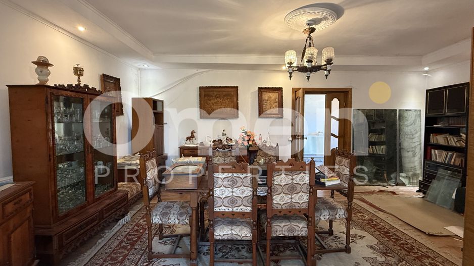 Casa de vanzare Grosi D+P+M 300 mp + teren 6 ari - Poză 5