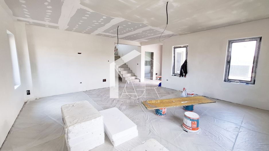 Vila P+1E, cu 5 camere, Paulesti - Poză 2