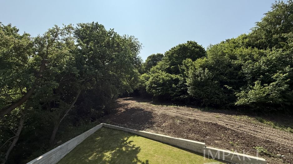 Case cuplate la liziera padurii , ideale pentru 2 familii ! - Poză 36