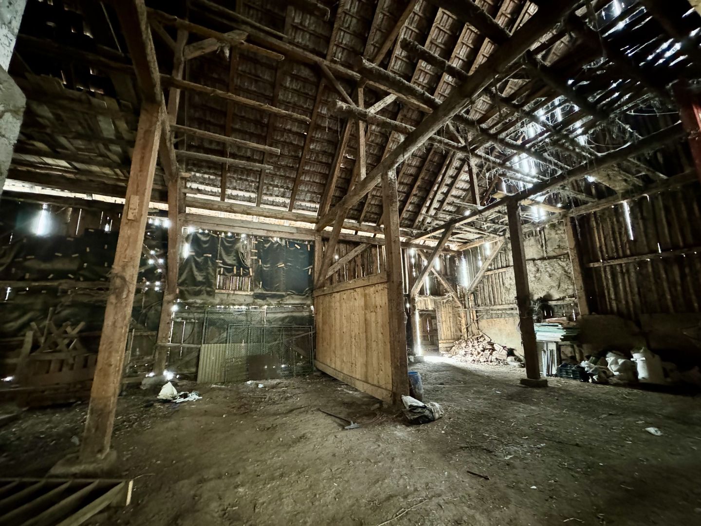 Casă Săsească autentică de vânzare în Râșnov | Teren 720 mp | toate utilitățile - Poză 21