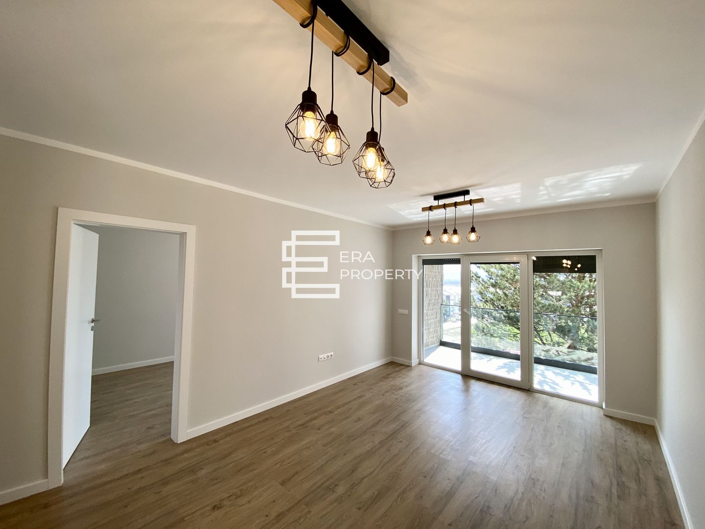 Apartament 3 camere,  76 mp, zona Industriala Vest - Poză 1