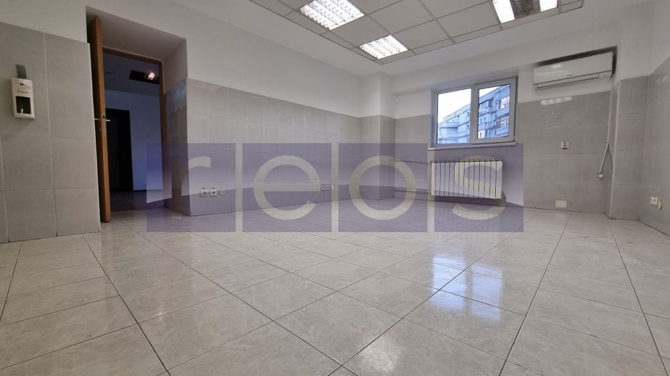 VANZARE SPATIU COMERCIAL | 30 CAMERE | ZONA UNIRII - Poză 39