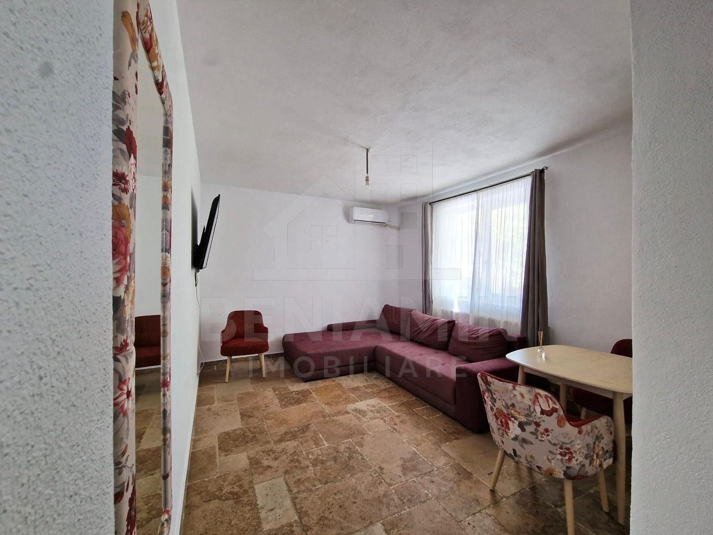 2 decomandat - centrala proprie - mobilat - utilat - English Park - Poză 2