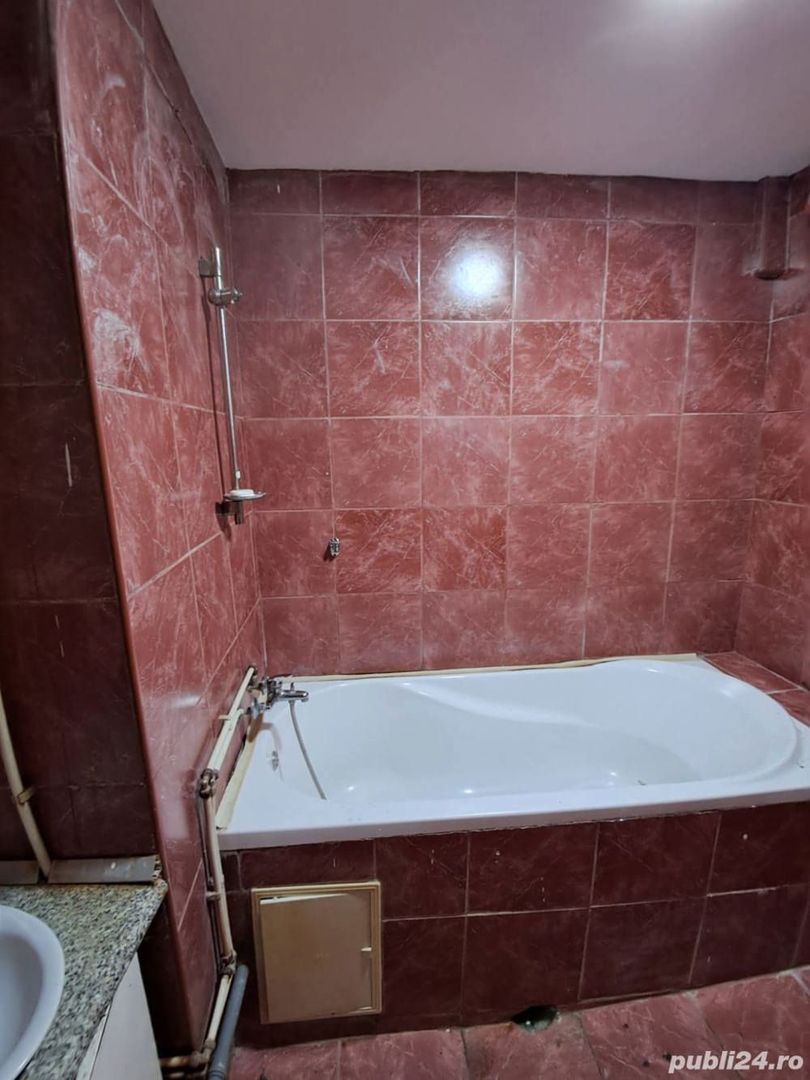 BRASADAS închiriază garsoniera 30mp la DEMISOL zona Bd.Unirii. - Poză 10