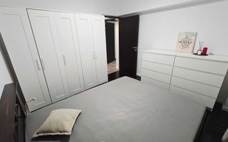 Apt 2 camere - 1 mai vis a vis de piata - Poză 7