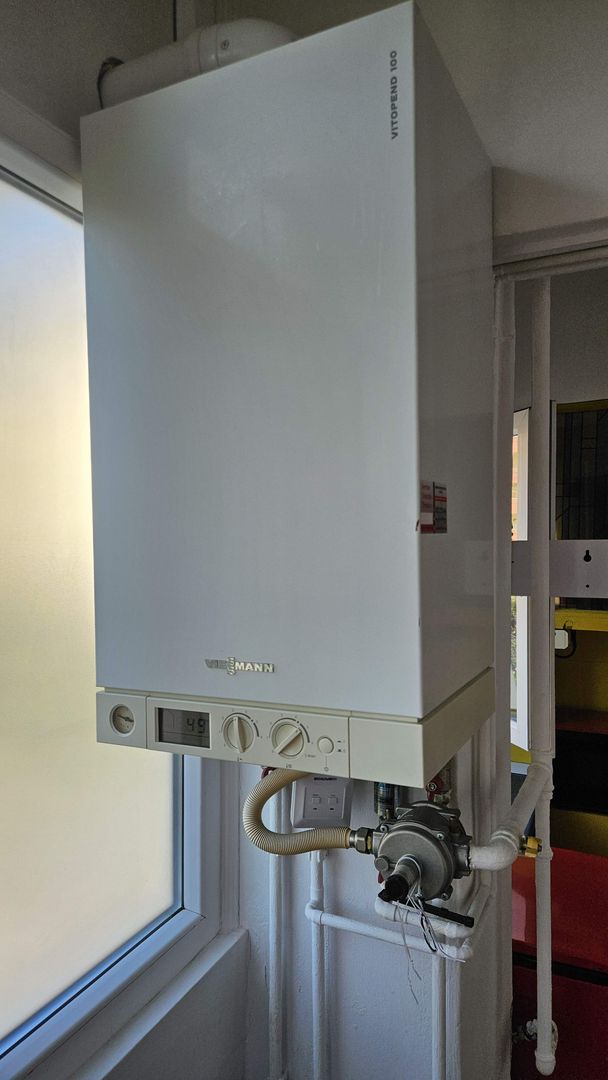 Spitalul Judetean-str Carpatilor apartament de inchiriat, mobilat,parcare - Poză 11