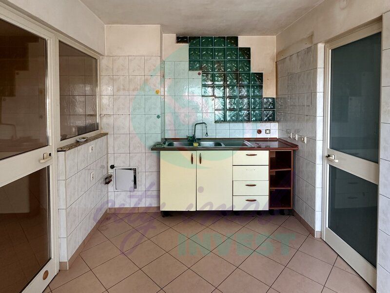 4 camere decomandate Cal Calarasilor - Poză 12