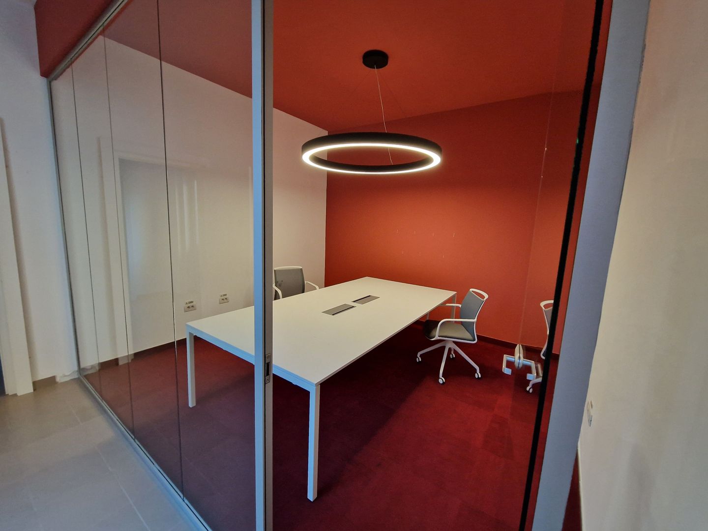 Imobil D+P+1E - 14 camere - Poză 2