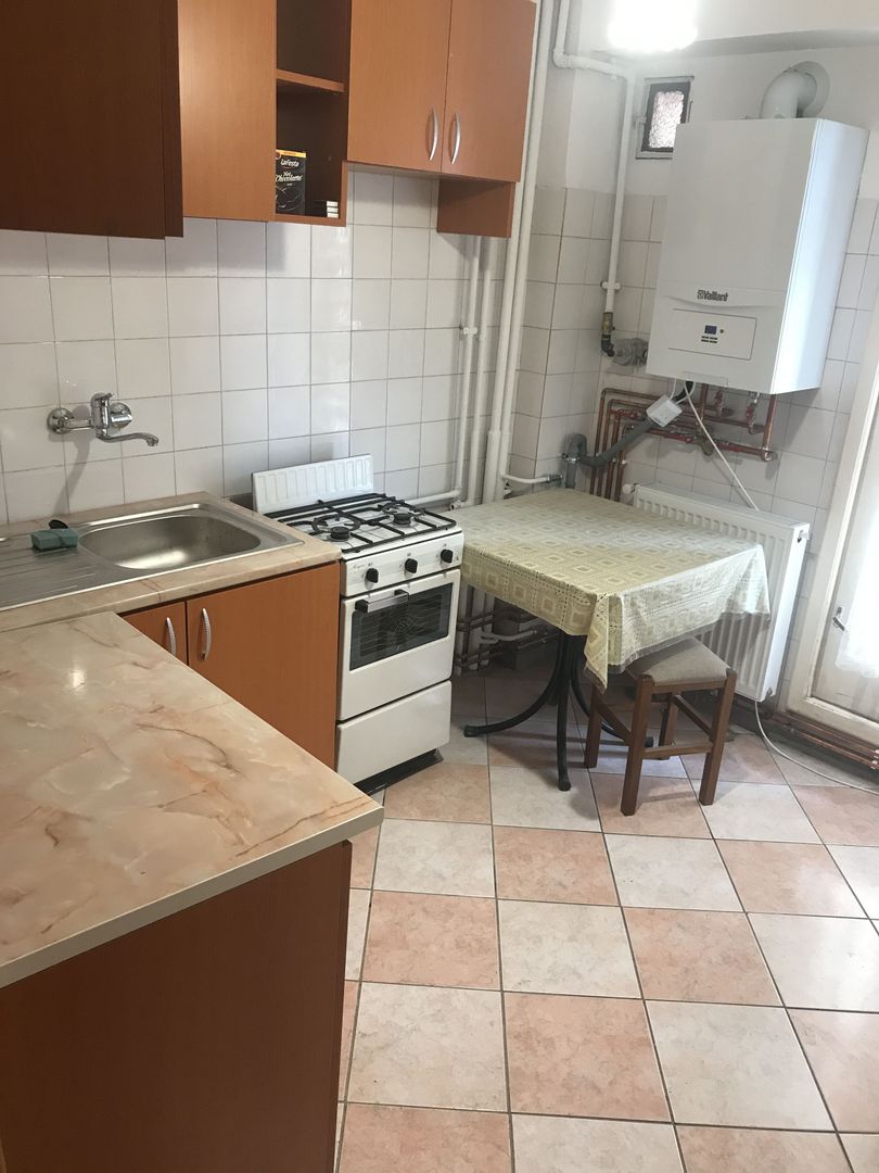 Decomandat | Etaj 2/7 | Centrală proprie | Zona Lipovei-Dedeman - Poză 10