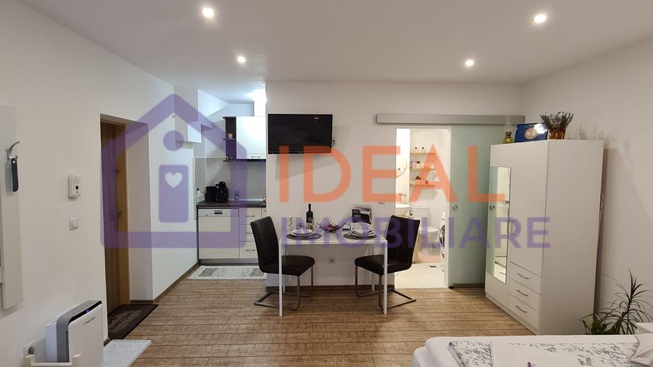 Garsonieră de vânzare - zona ultracentrală - Poză 3