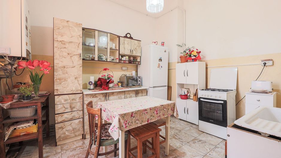 Apartament Clasic - str. Marasesti - Garaj & Gradina - COMISION 0% - Poză 4