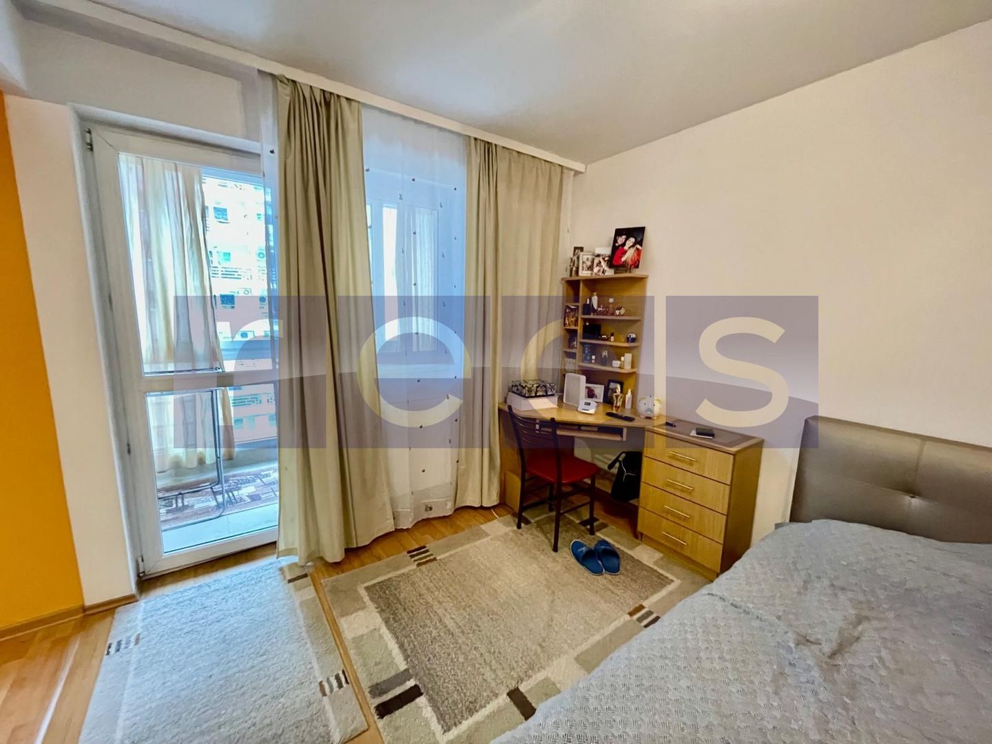 VANZARE APARTAMENT 2 CAMERE VITAN RIN GRAND 42MP CENTRALA PROPRIE PARCARE INCLUS - Poză 3