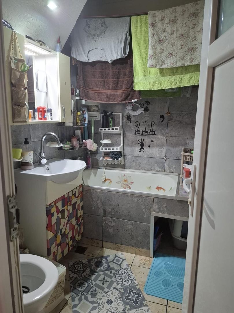 Apartament cu trei camere, Brancoveanu-Luica, 93.0000€ negociabil - Poză 8