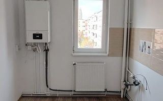 Apartament 2 camere, semidecomandat, zona Grivitei - Poză 2