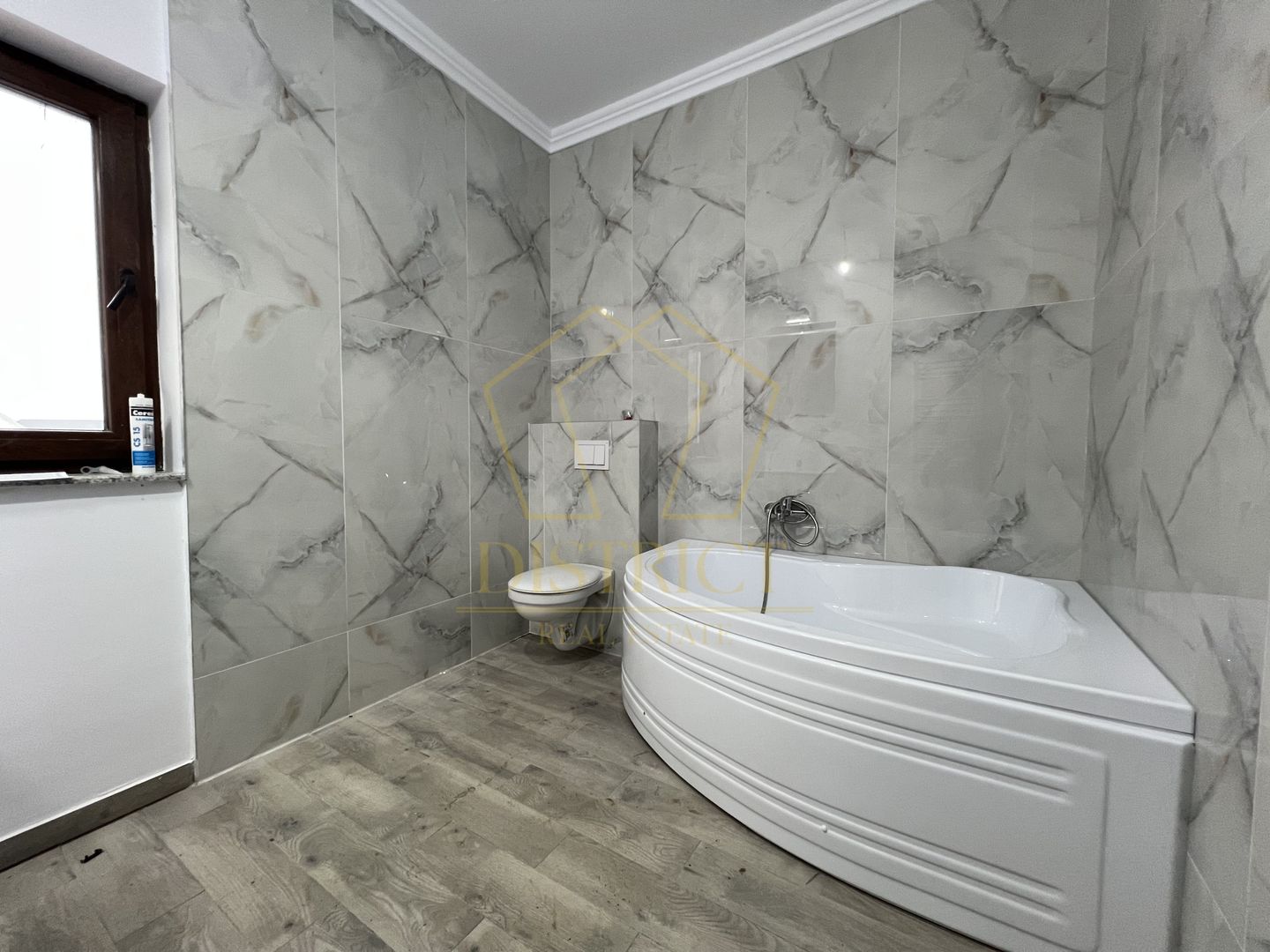 Duplex cu 5 camere, bucatarie inchisa, la cheie | Giarmata - Poză 15