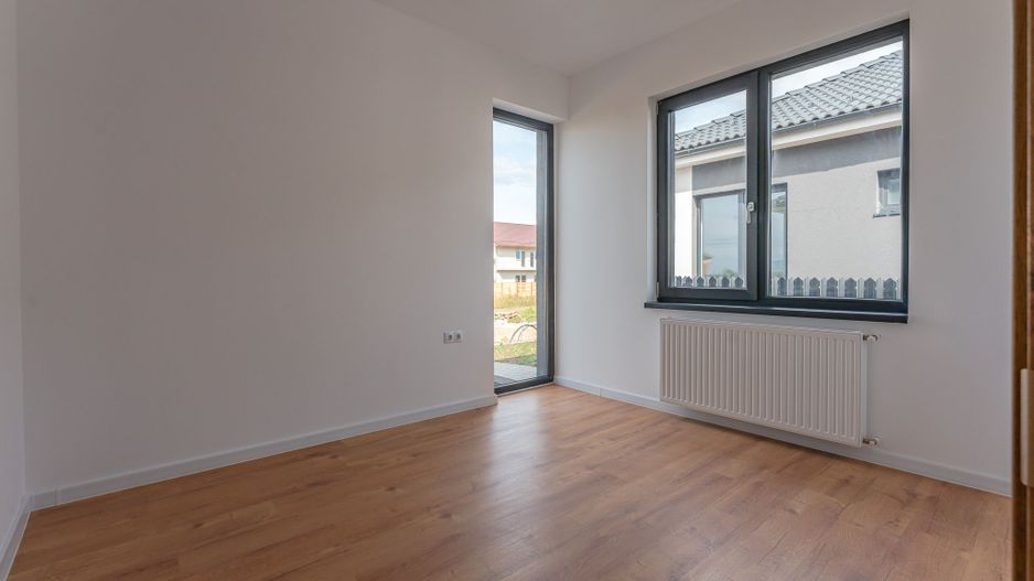 Casa individuala dispusa pe un singur nivel in Izvor, Tarlungeni - Poză 11