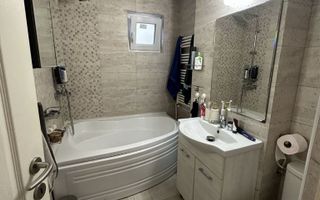 Apartament 3 camere Etaj 2 |  Complexul Studenntesc | Zona Linistita - Poză 5
