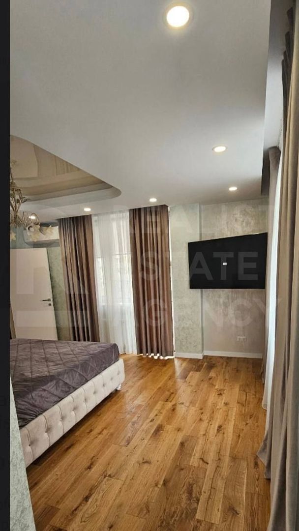 Chirie, apartament, 1 odaie + living, str. Liviu Deleanu, Buiucani - Poză 2