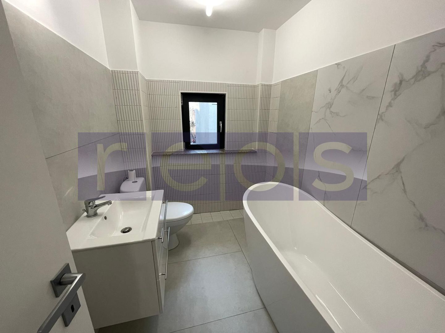 VANZARE CASUTA INTERBELICA RENOVATA DESIGN CONTEMPORAN 107MP MOSILOR FOISOR - Poză 17