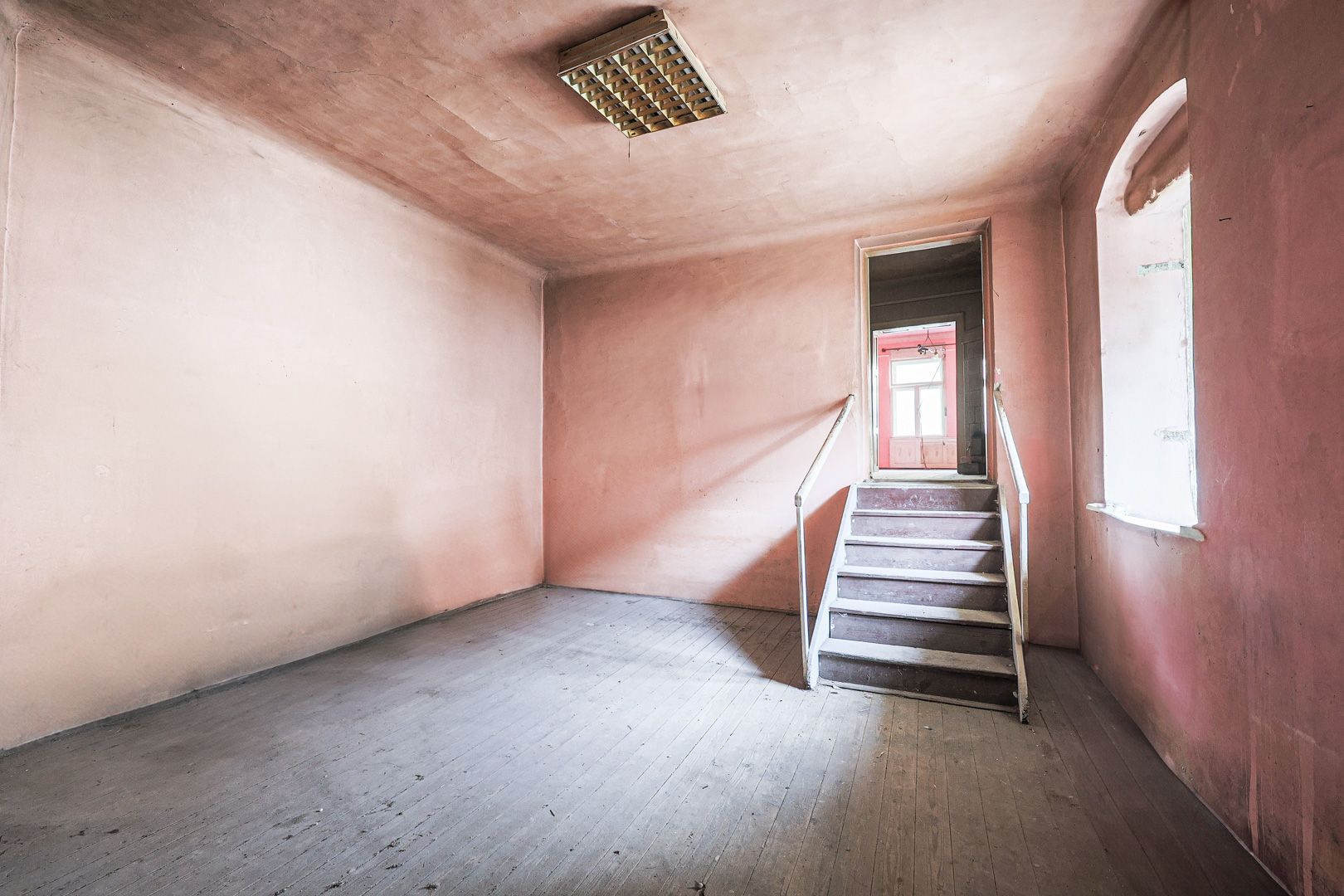 Proiect de clinică sau birouri în centru – casă cu demisol, de renovat - Poză 7