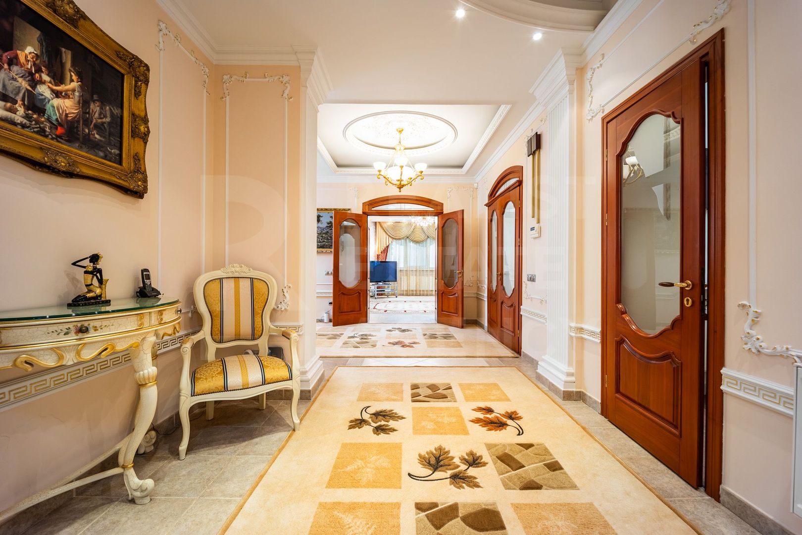 Se oferă spre chirie casă exclusivistă amplasată în Centul orașului - Poză 9