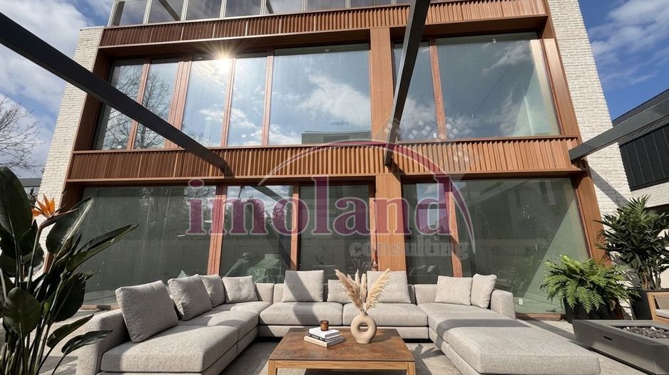 Vanzare - vila NOUA - 6 camere+curte - Iancu Nicolae-Pipera - Poză 2