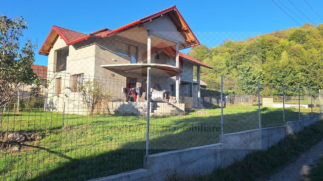 Casa de Vanzare Corbeni- Oestii- Arges - Poză 3