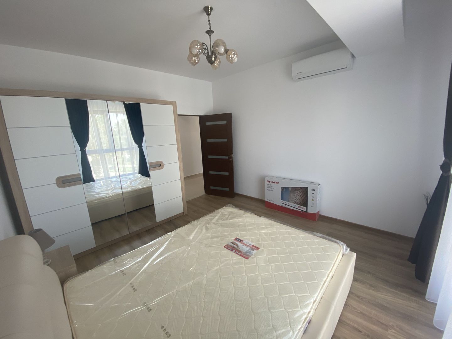 Garsoniera Grozavesti Regie Residence Ranetti Politehnica Metrou - Poză 1