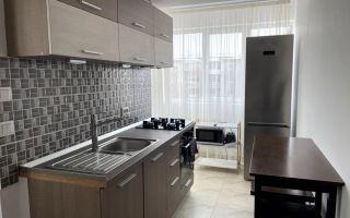 inchiriez apartament cu 3 camere Pacii + loc de parcare - Poză 1