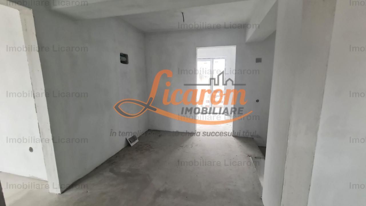 Vila Stupini P+E, 5 camere,curte,acces auto.(Parte Duplex) - Poză 14