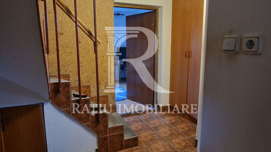 Casa cu 5 camere de vanzare | Iosia | Oradea. - Poză 13