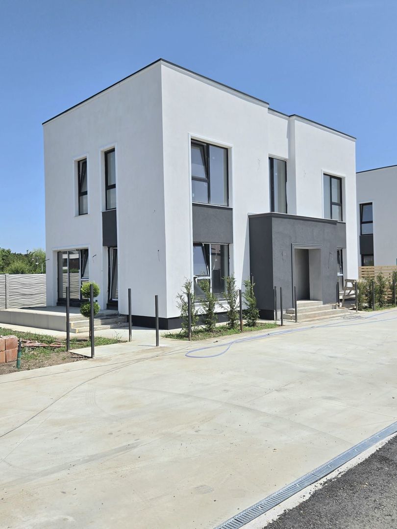 Otopeni - Zona Ferme, vila P+1, 5 camere,  4 dormitoare, 3 bai,  COMISION 0% - Poză 4