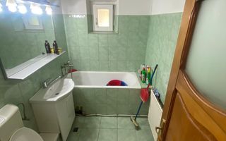 Etaj 1 Apartament 2Camere-Decomandat -Bloc din 1982-Nicolina 2 - Poză 5