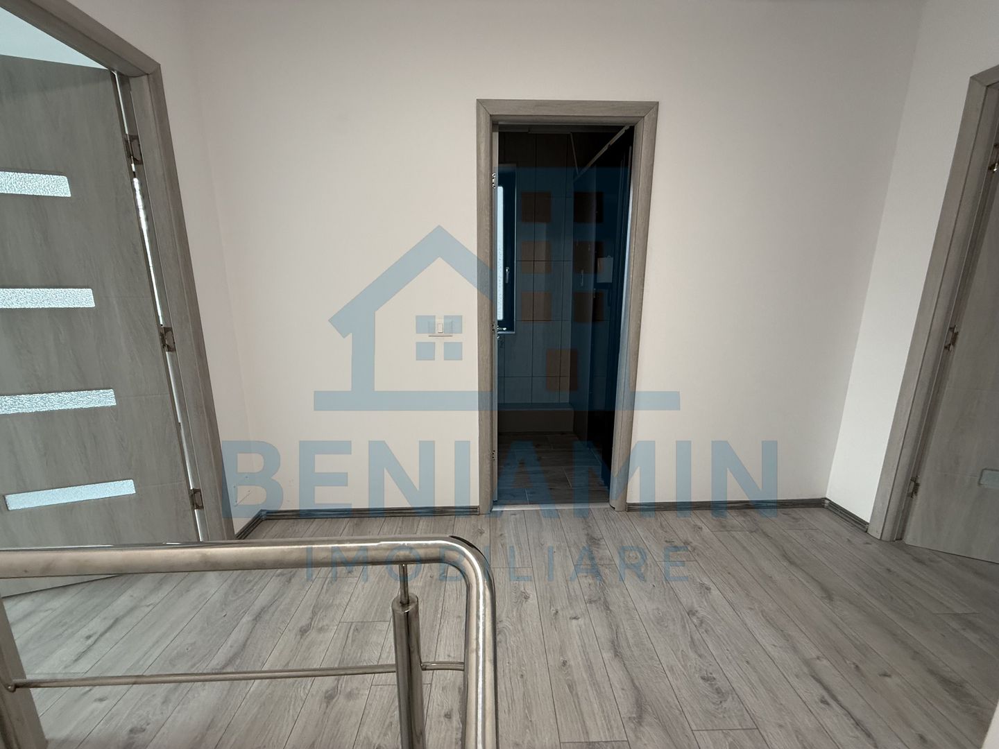 Spatiu Central - Nanterre - 111mp - trafic pietonal - Disponibil - Poză 7