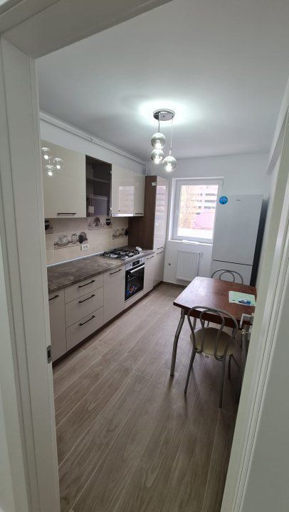 Inchiriere 3 Camere Titan - Pallady - Poză 2