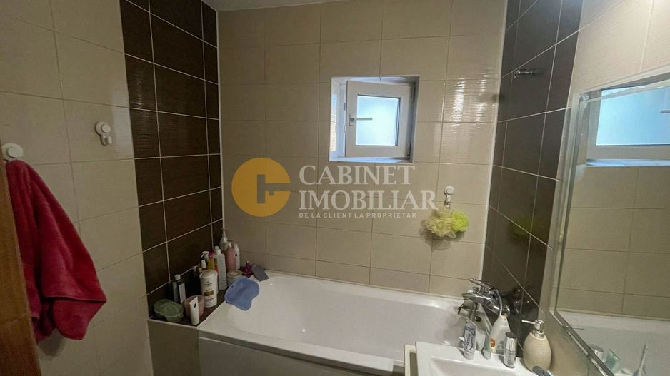 3 camere decomandat + 2 Bai - 72mp-  zona Dacia - Poză 4