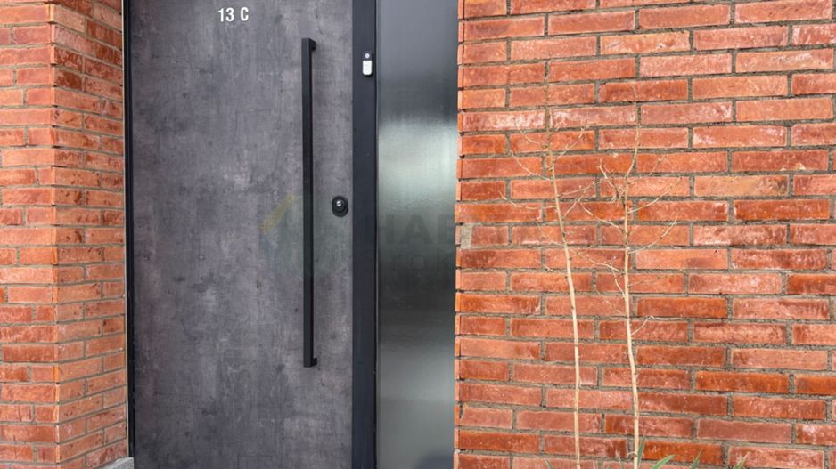 Eleganță și natură: vilă urbană exclusivistă în Tunari - Poză 22