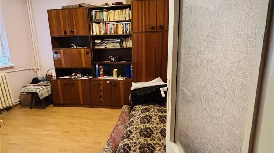 APARTAMENT CU 2 CAMERE SEMIDECOMANDAT ZONA CANTEMIR - Poză 5