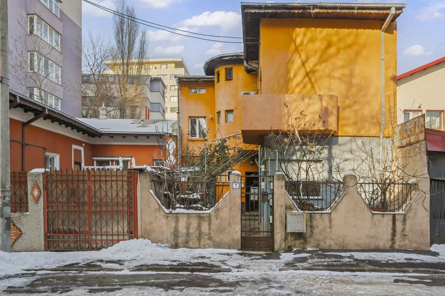 Apartament cu Potential | 3 Camere De Renovat | Grivita | Metrou - Poză 1