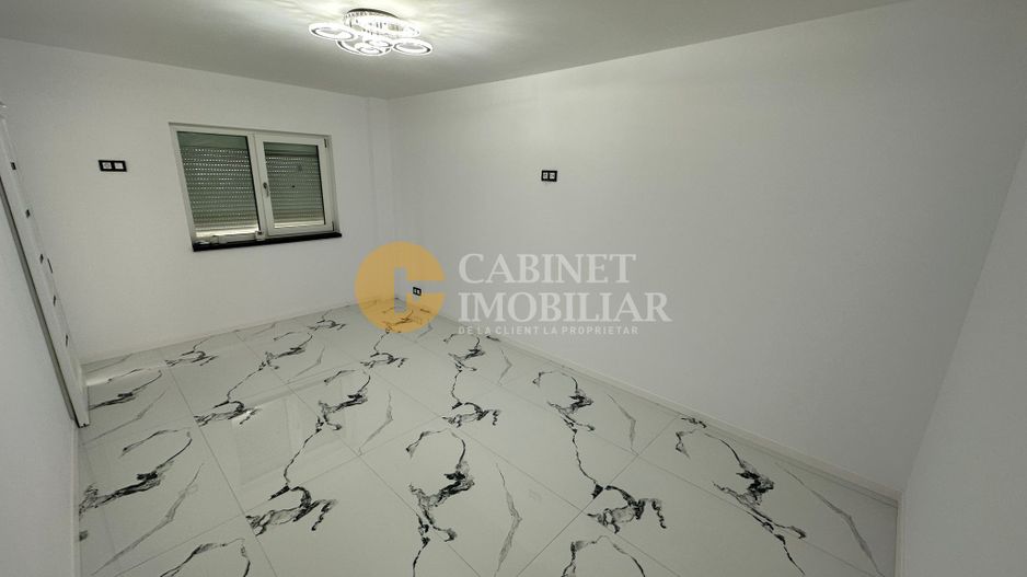 PODUL DE FIER - 2 camere decomandat - etaj intermediar - bloc 1982 - Poză 3