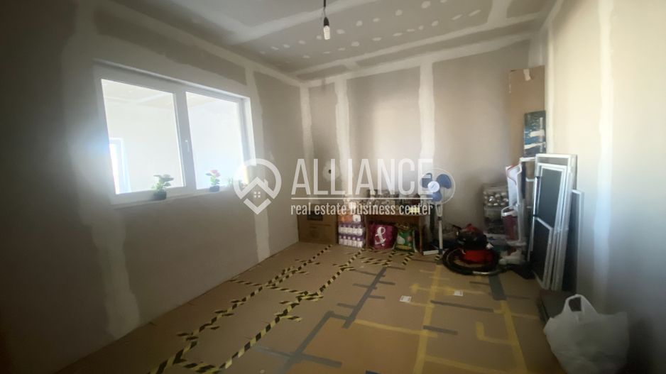 Castelu (COD 07) Casă 4 camere cu teren de 625 mp - Poză 8