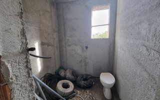 Casa la rosu,2100 mp teren,zona Micesti - Poză 10
