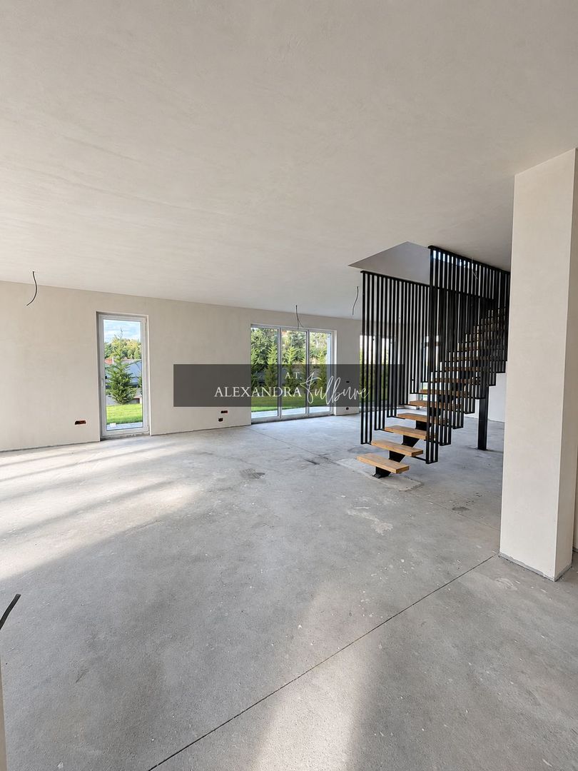 Casa individuala 6 camere, 5 bai, terasa la etaj, curte, P+ET+POD - Poză 14